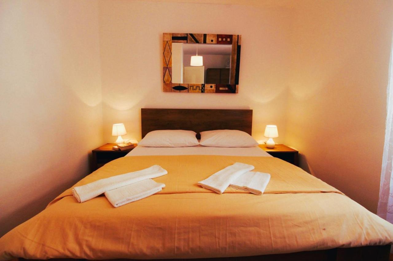 Korzo Rooms & Apartments Vis Eksteriør billede