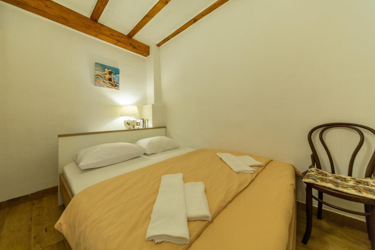 Korzo Rooms & Apartments Vis Eksteriør billede