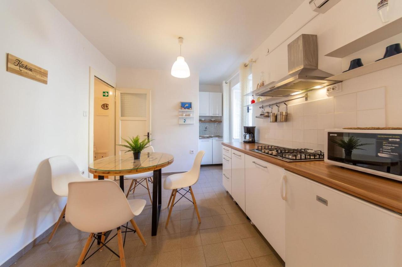 Korzo Rooms & Apartments Vis Eksteriør billede